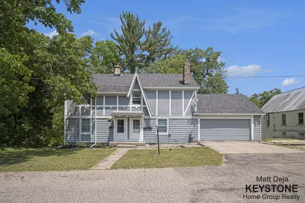 8755 Belding NE Road, Rockford, MI 49341