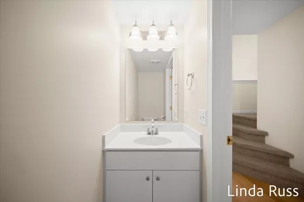 Kentwood, MI 49512,3765 Old Elm SE Drive #11