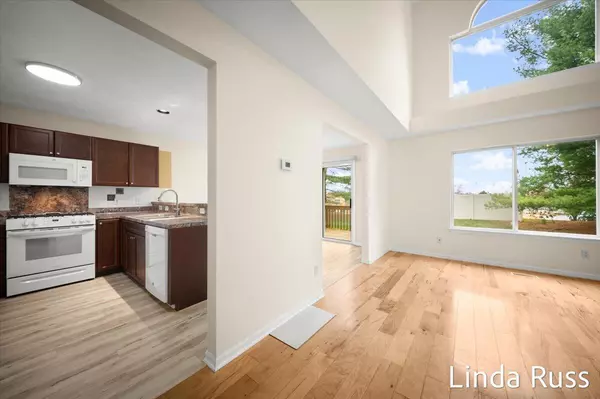 Kentwood, MI 49512,3765 Old Elm SE Drive #11