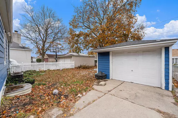 Dearborn, MI 48124,3553 Pardee