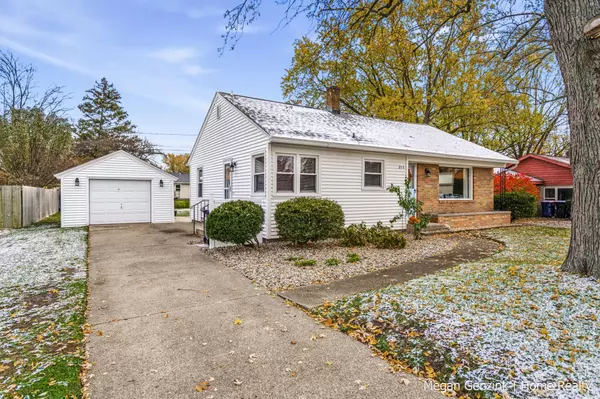 215 Calvin Avenue, Holland, MI 49423