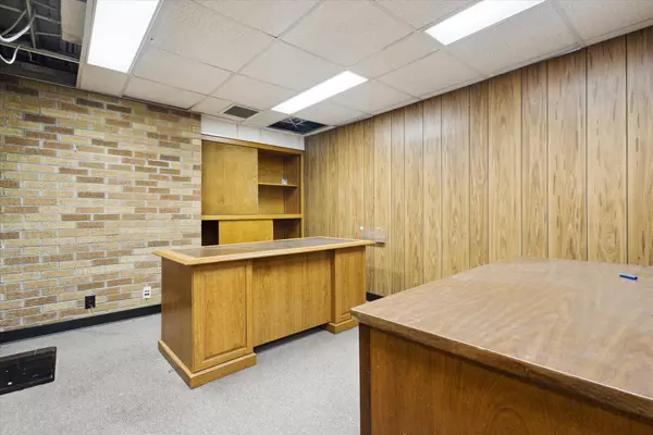 Niles, MI 49120,302 E Main Street #230