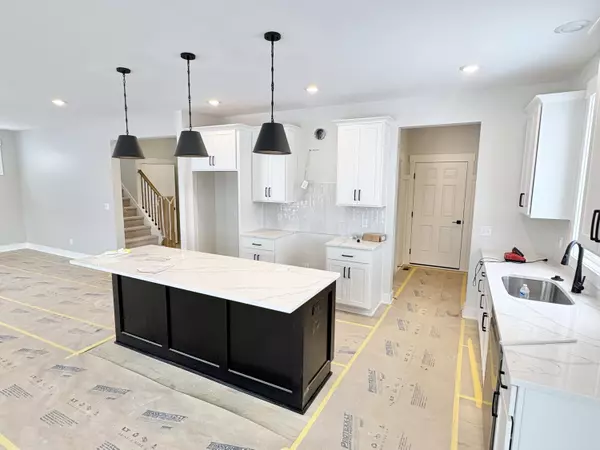 Alto, MI 49302,8318 Kettle Hill SE Court