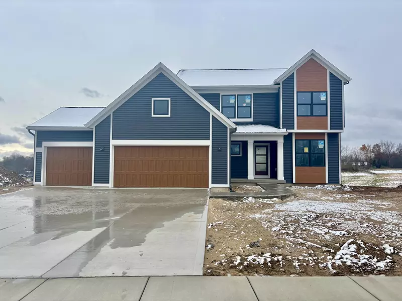 8318 Kettle Hill SE Court, Alto, MI 49302