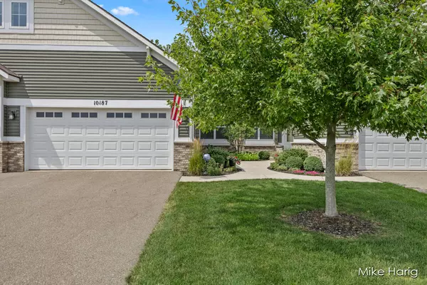 10187 E Crossroads SE Circle, Caledonia, MI 49316