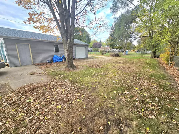 White Pigeon, MI 49099,505 E Chicago Road