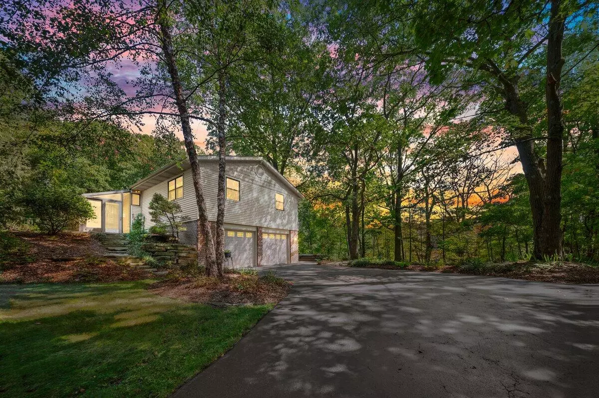 West Olive, MI 49460,6620 N Lakeshore Drive