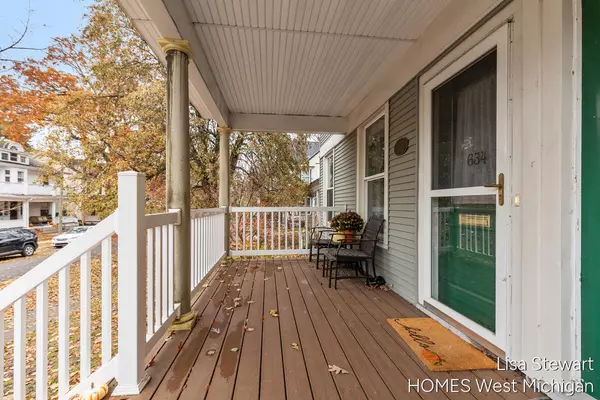 Grand Rapids, MI 49503,632 Parkwood NE Street