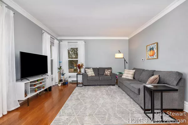 Grand Rapids, MI 49503,632 Parkwood NE Street