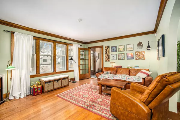 Grand Haven, MI 49417,927 Franklin Avenue