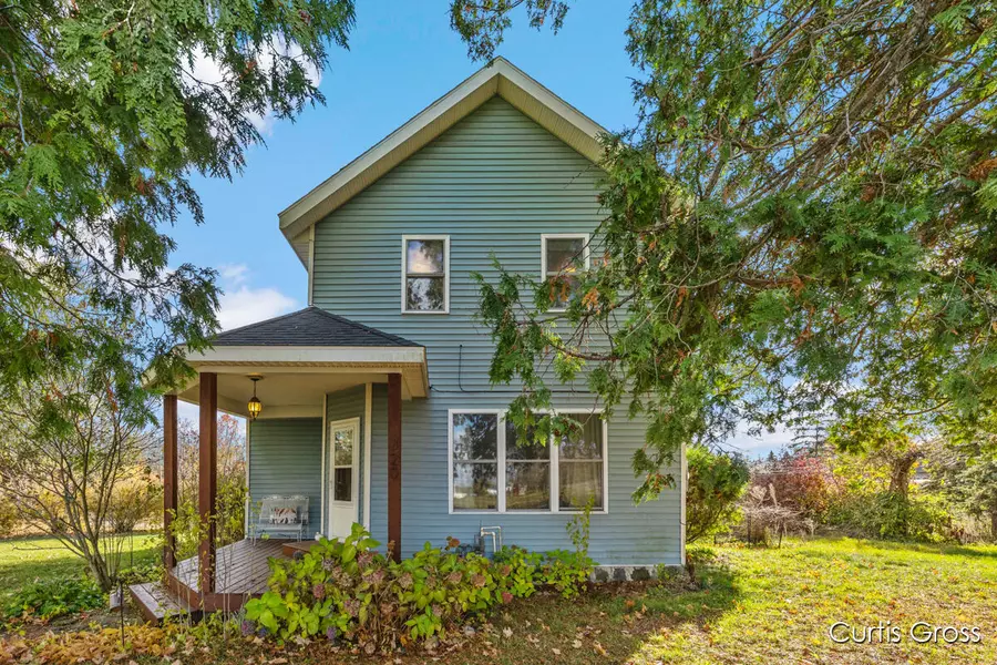 320 Pine NE Street, Cedar Springs, MI 49319