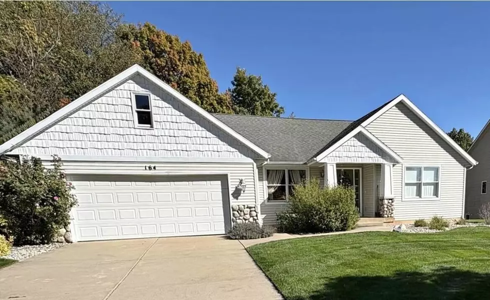 164 Glen Carin NE Drive, Rockford, MI 49341