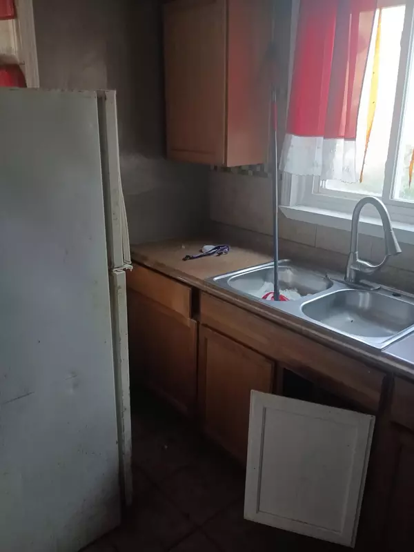 Detroit, MI 48204,9000 Northlawn Street