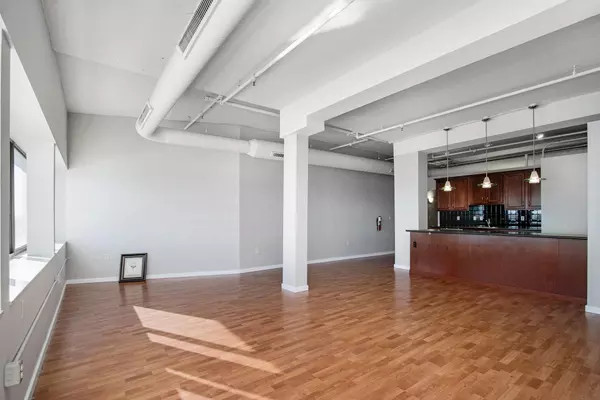 Kalamazoo, MI 49007,125 S Kalamazoo Mall #609