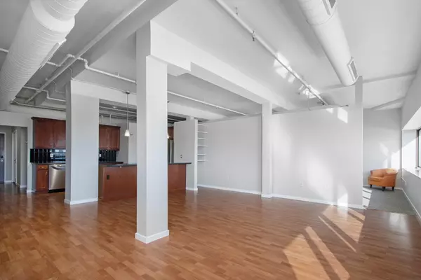 Kalamazoo, MI 49007,125 S Kalamazoo Mall #609