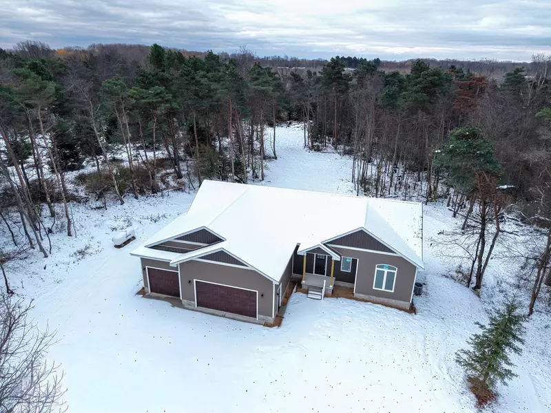 1903 W 1st Street, Scottville, MI 49454