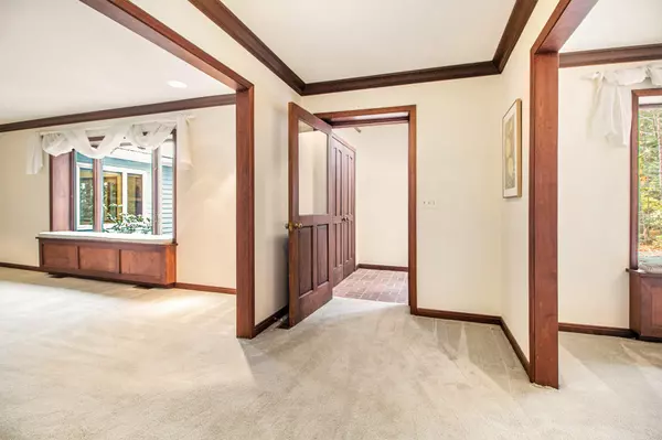 Saline, MI 48176,9453 Whispering Pines Drive