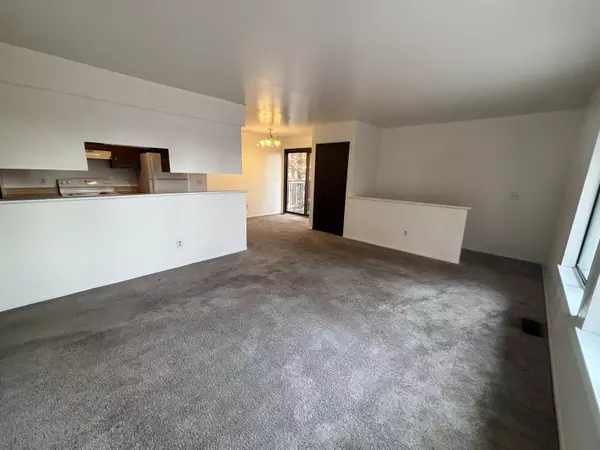 Portage, MI 49024,7640 Timbercreek Court #4