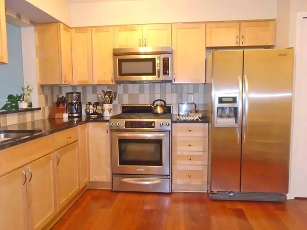 Ann Arbor, MI 48105,2547 Meade Court