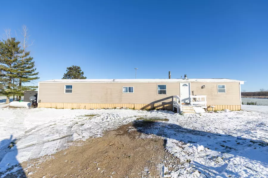 8945 E Fenwick Road, Carson City, MI 48811
