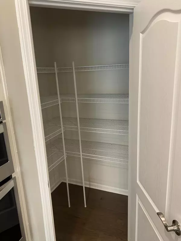 Ann Arbor, MI 48105,2994 Montana Way