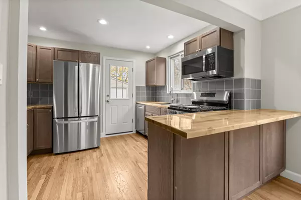 Dearborn, MI 48128,23045 Murray Street