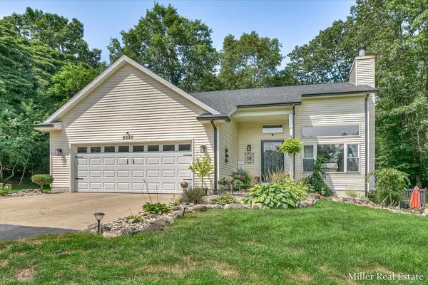 5020 Roundtree Drive, Middleville, MI 49333