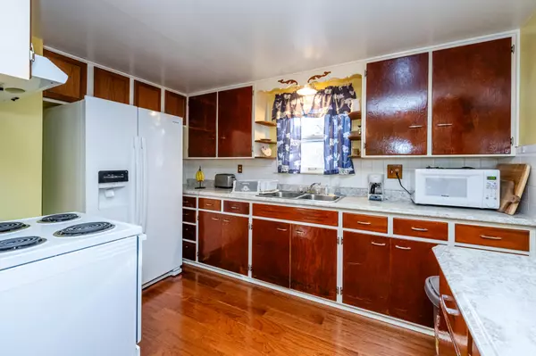 Coloma, MI 49038,4688 Pier Road