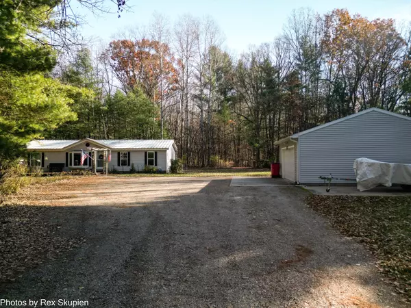 Newaygo, MI 49337,7110 S Thornapple Avenue