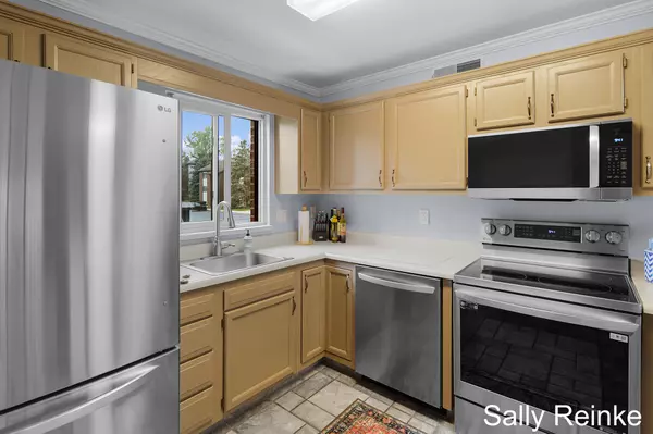 Grand Rapids, MI 49525,3364 Devonwood NE Hills #C