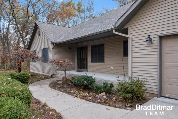 Ada, MI 49301,6750 5 Mile NE Road