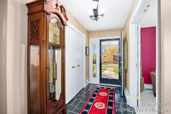 Grand Rapids, MI 49505,1600 Cherry Hill NE Drive