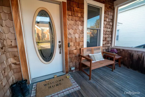 Holland, MI 49423,336 College Avenue