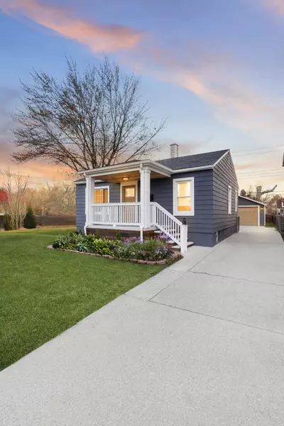 23039 Cushing Avenue, Eastpointe, MI 48021