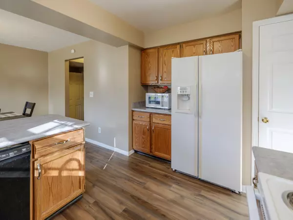 Kalamazoo, MI 49009,569 Club View Drive