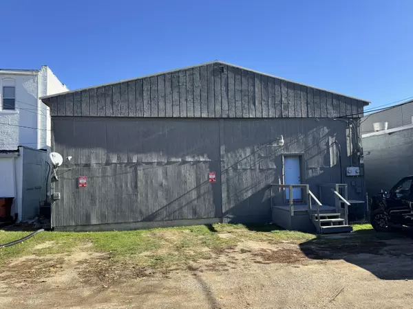 Cedar Springs, MI 49319,39 N Main NE Street