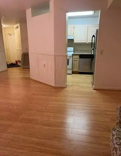 Ann Arbor, MI 48104,2233 S Huron Parkway #2