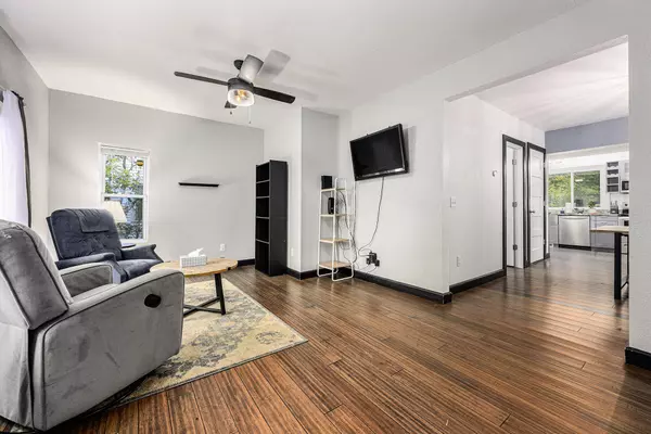 Kalamazoo, MI 49006,1617 Jefferson Avenue