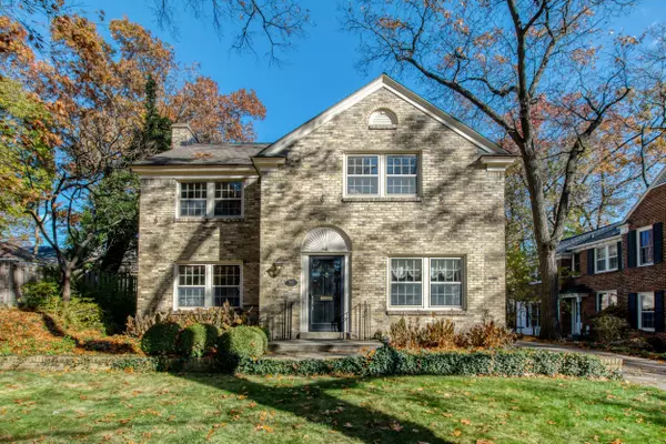 978 Gladstone SE Drive, Grand Rapids, MI 49506