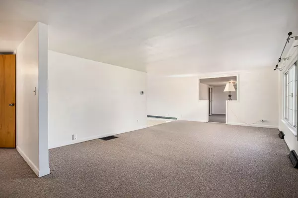 Bellevue, MI 49021,737 W Capital Avenue