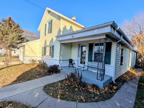 27 W Wood Street, Newaygo, MI 49337