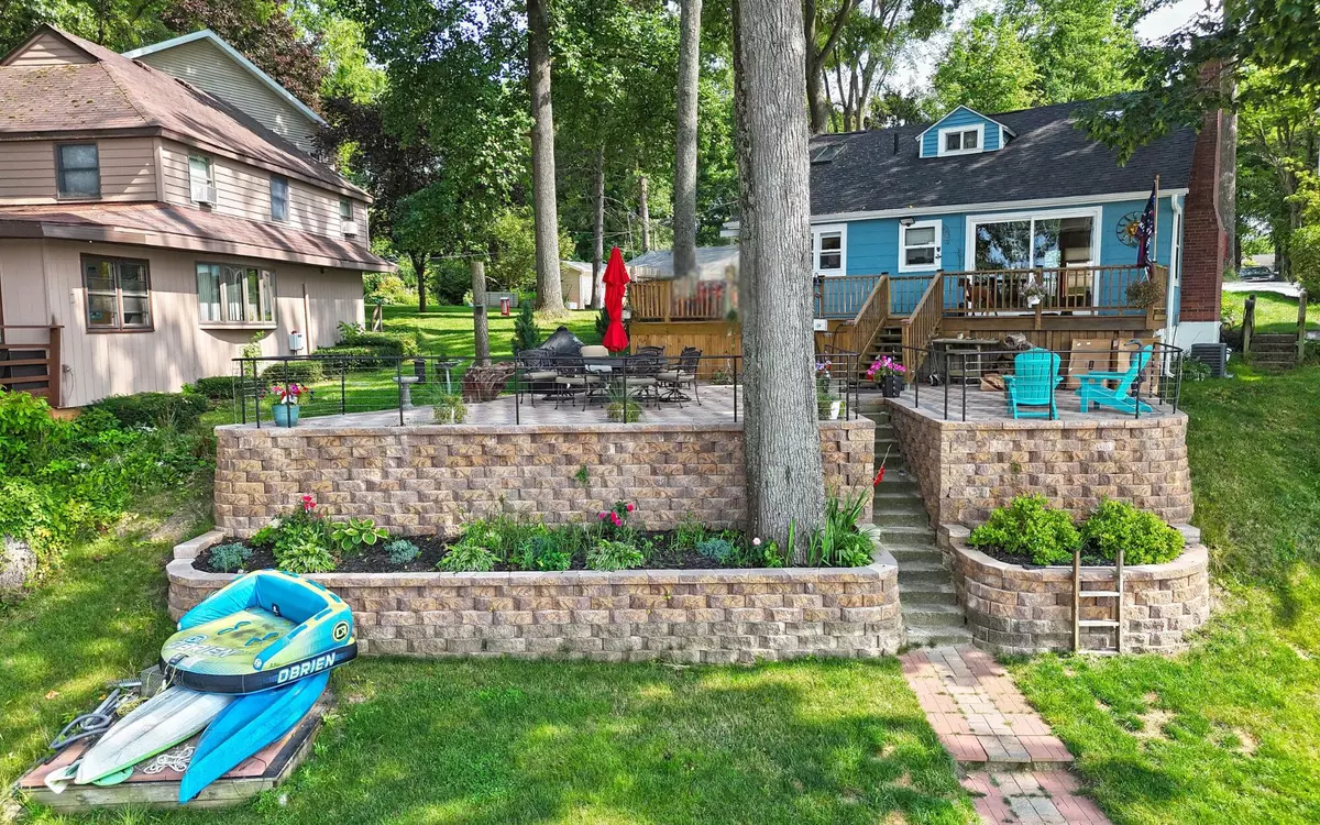 Dowagiac, MI 49047,67050 95th Avenue