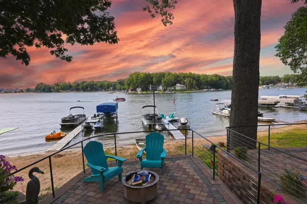 Dowagiac, MI 49047,67050 95th Avenue