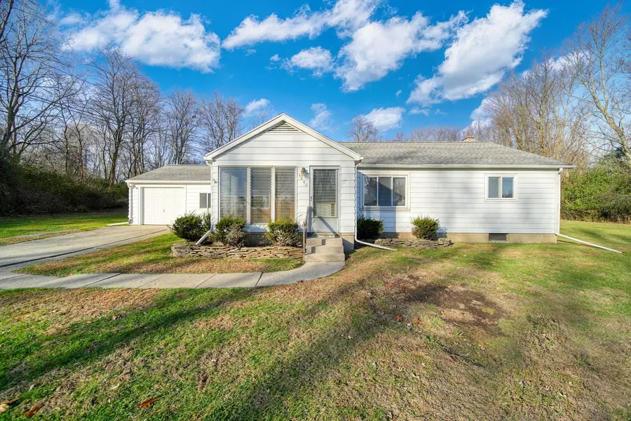 4842 Woodville Road, Jackson, MI 49201