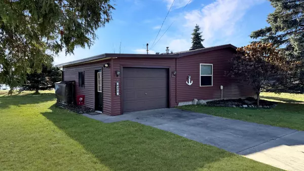 Cadillac, MI 49601,9372 Lakeview Drive