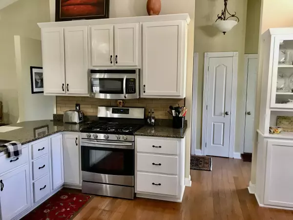 White Pigeon, MI 49099,102 Field Street