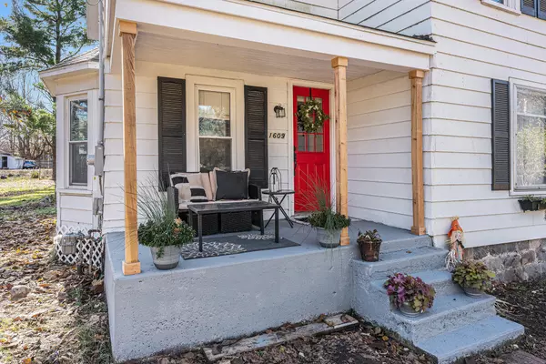 Kalamazoo, MI 49006,1609 Alamo Avenue