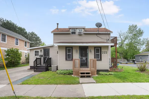 222 Oak Street, South Haven, MI 49090