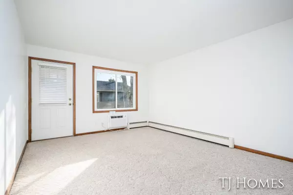 Kentwood, MI 49548,686 Andover SE Street