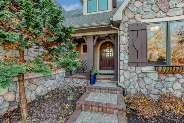 Ada, MI 49301,7270 Storey Book SE Lane